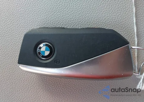 2023 BMW X1 xDrive28I z USA, uszkodzony, nr VIN WBX73EF00P5X01048